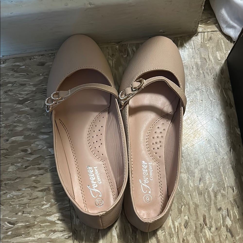 Pink Patent Leather Ballet Flats with Strap